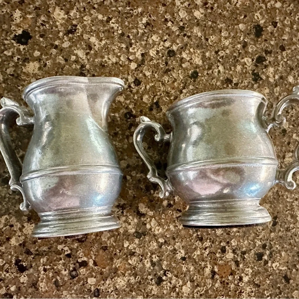 PEWTAREX, OLDE COUNTRY REPRODUCTIONS, YORK PA. CREAM & SUGAR SET.
